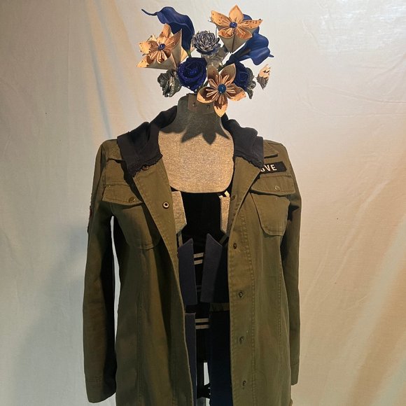 Peace Jacket - Picture 1 of 6